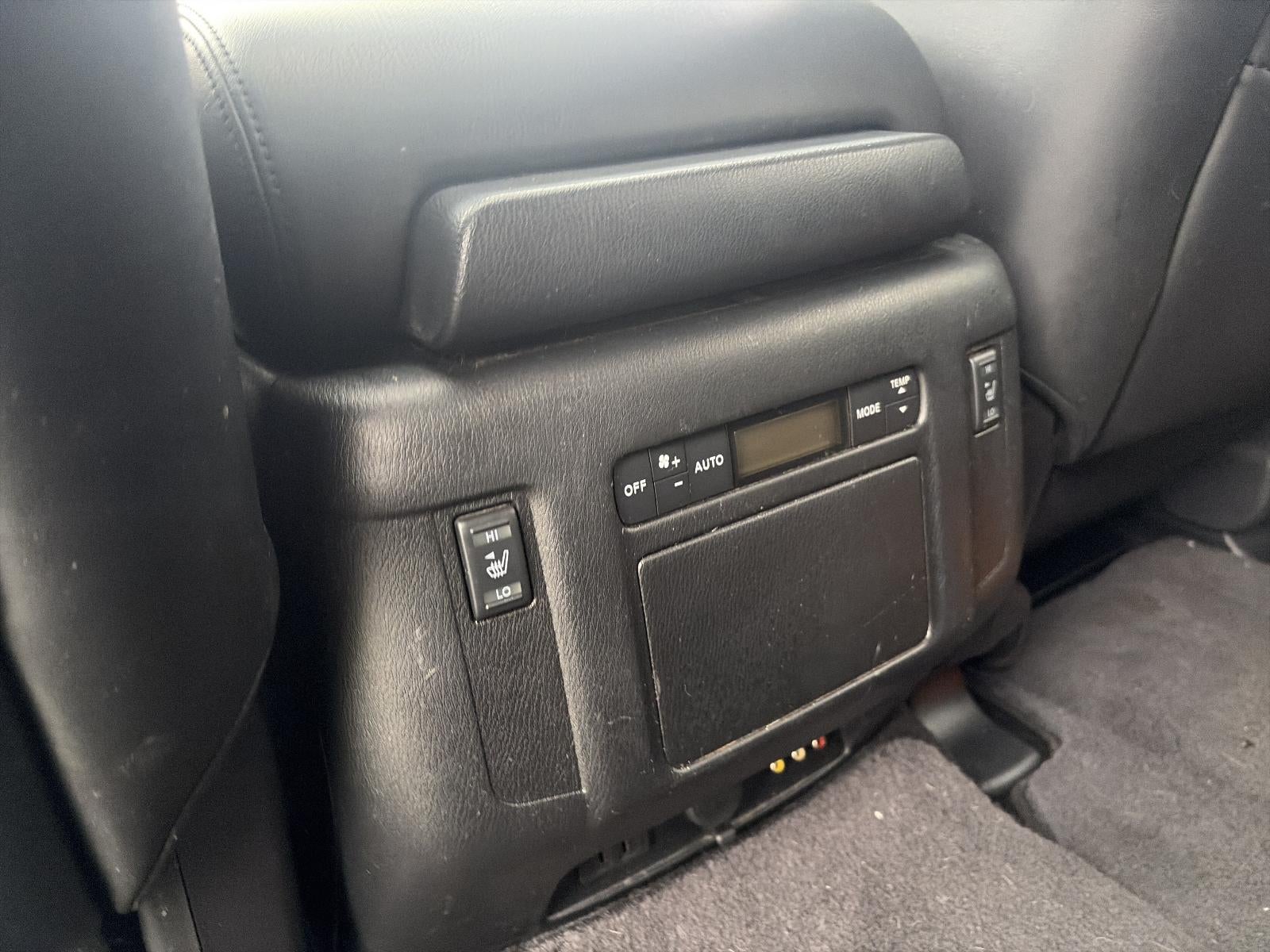 2012 INFINITI QX56 4WD 8-passenger