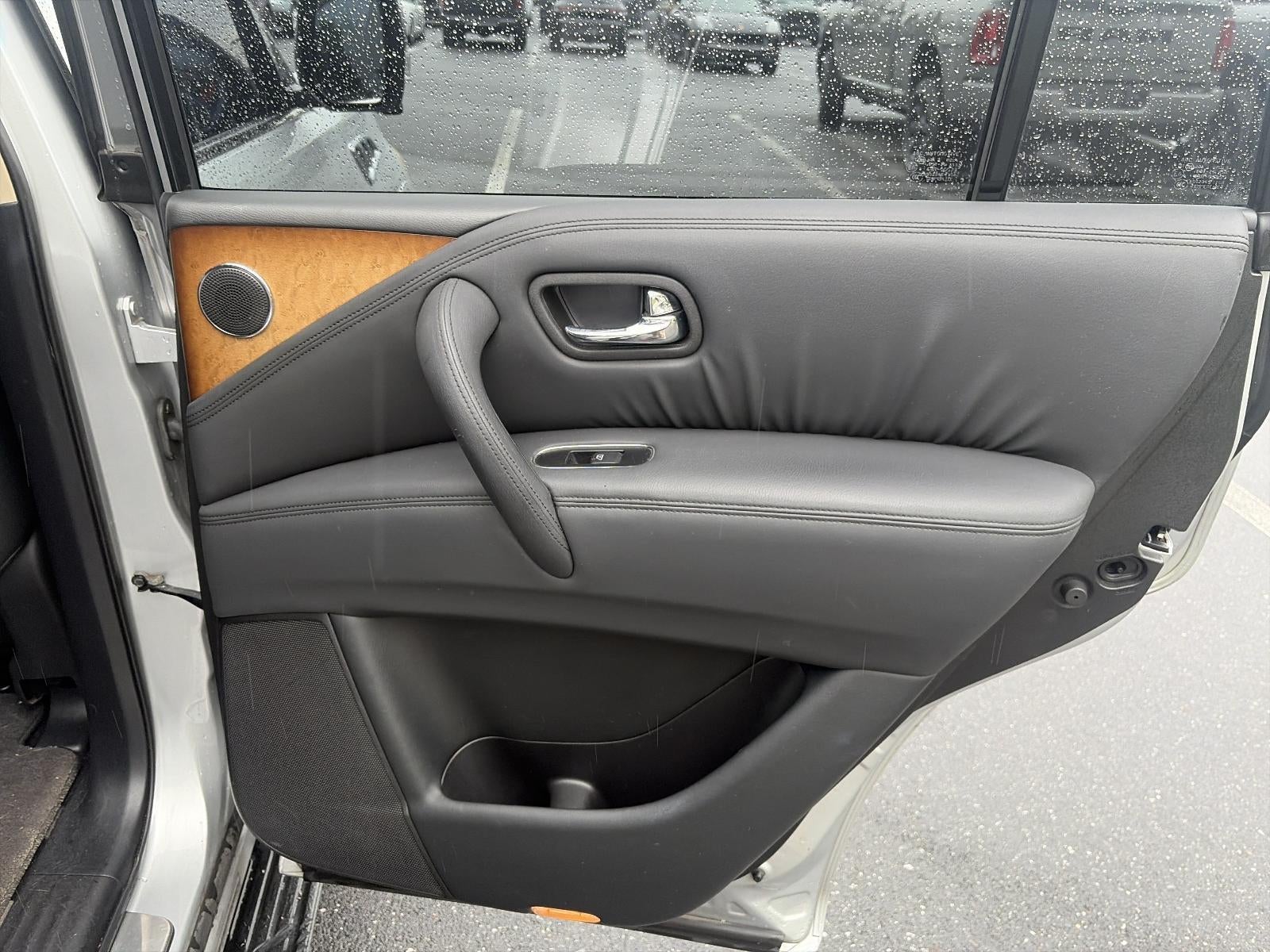 2012 INFINITI QX56 4WD 8-passenger
