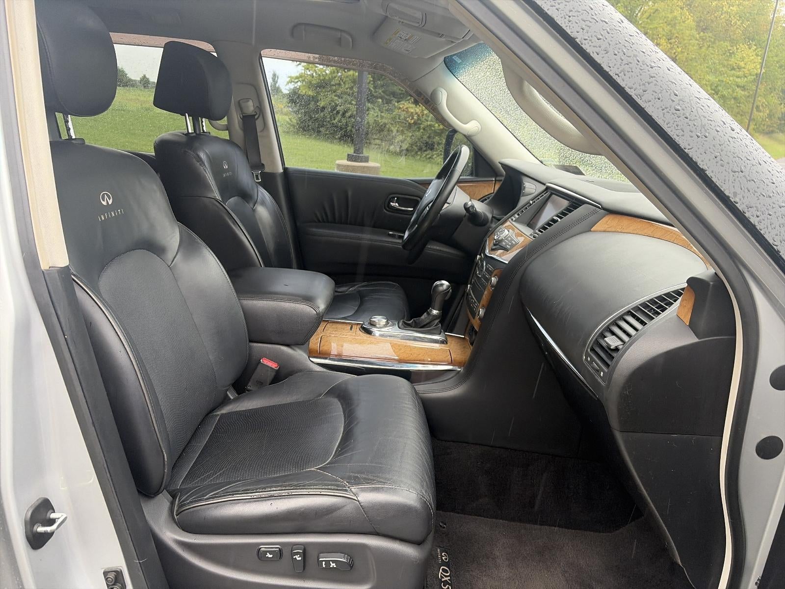 2012 INFINITI QX56 4WD 8-passenger