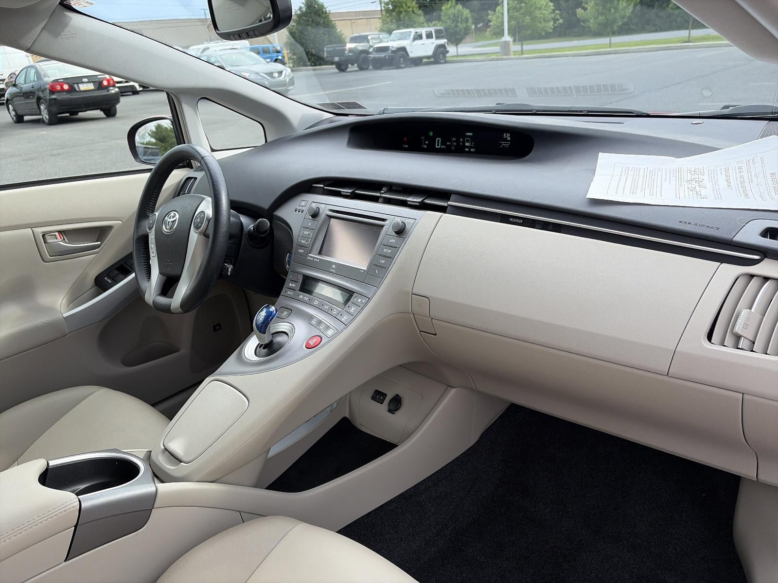 2015 Toyota Prius 5dr HB Four (Natl)