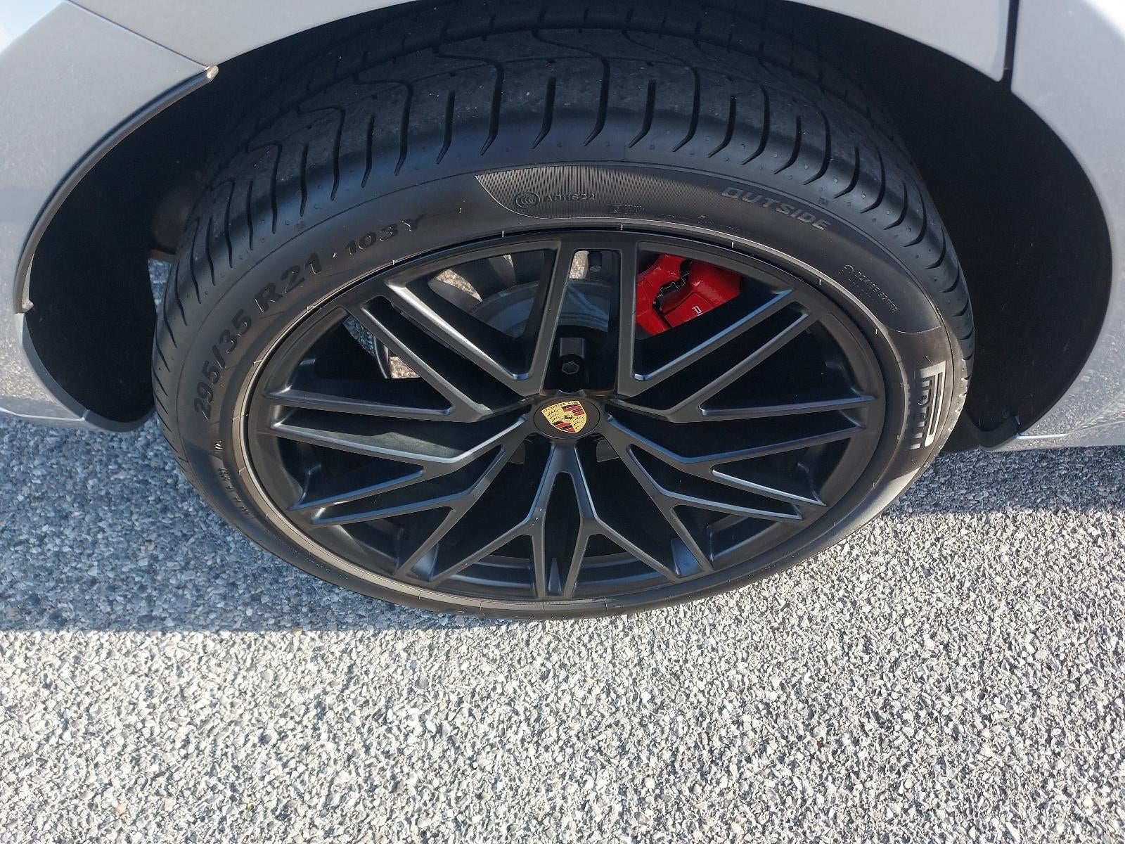 2025 Porsche Macan GTS AWD