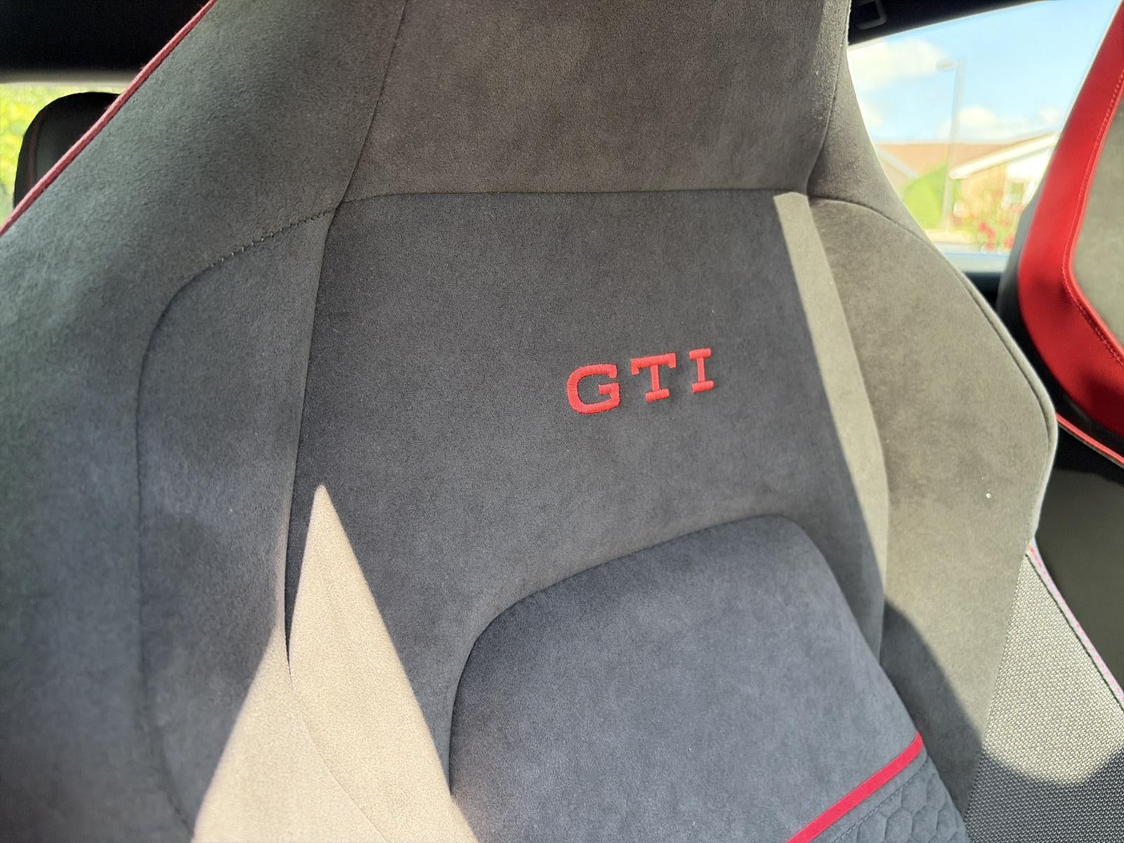 2026 Volkswagen Golf GTI 2.0T SE DSG