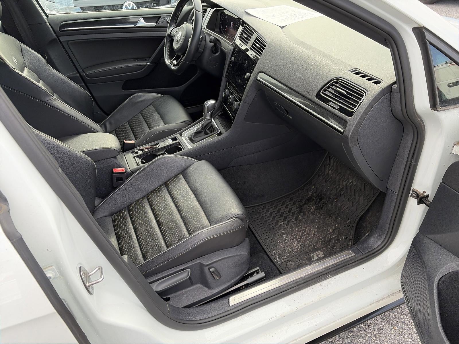 2019 Volkswagen Golf R 2.0T DSG w/DCC/Nav