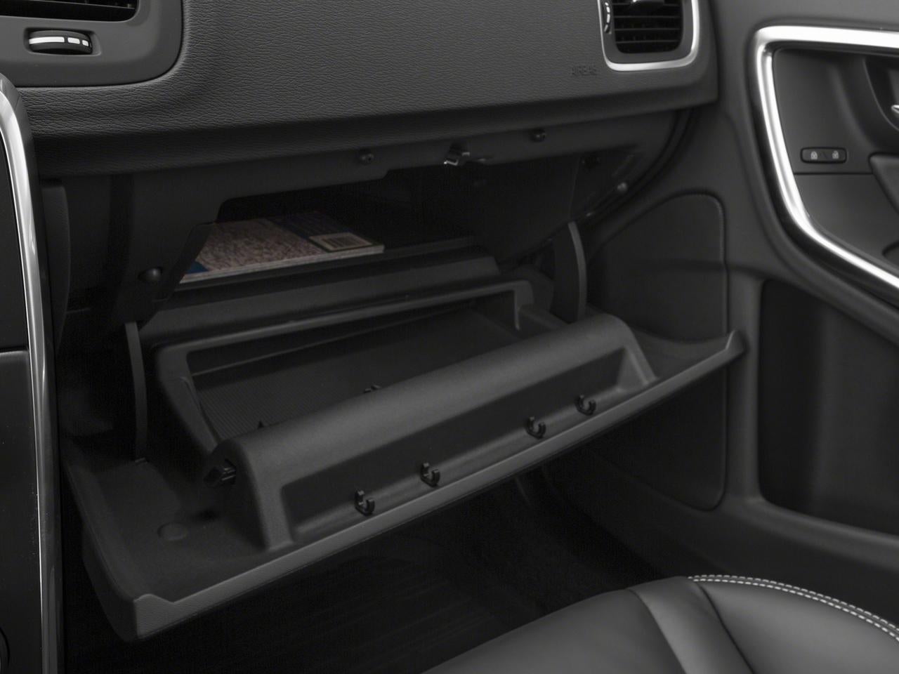 2015 Volvo S60 2015.5 4dr Sdn T5 Platinum AWD