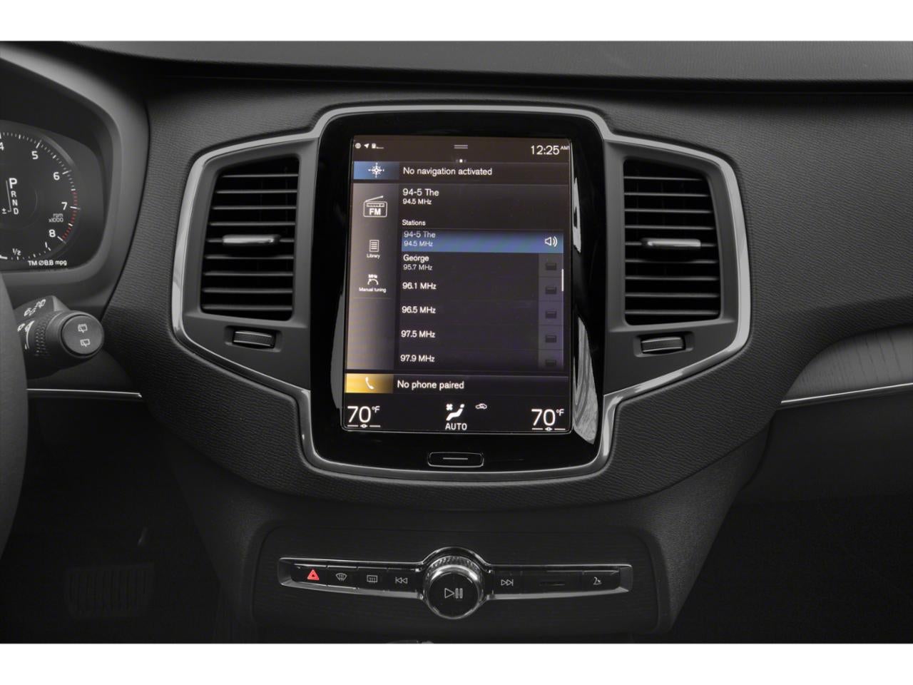 2020 Volvo XC90 T6 AWD Momentum 7 Passenger