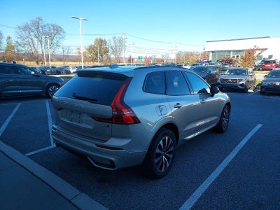 2024 Volvo XC60 B5 AWD Core Dark Theme