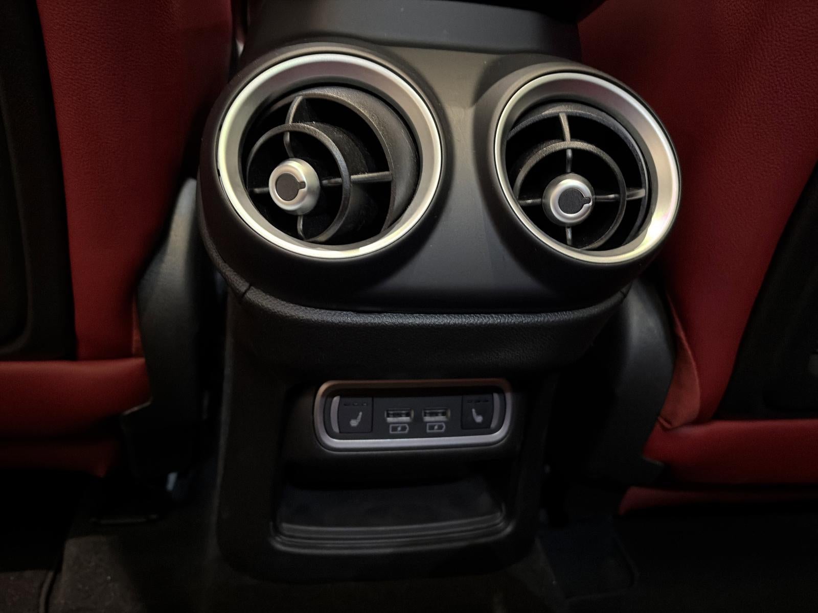 2023 Alfa Romeo Stelvio Veloce AWD