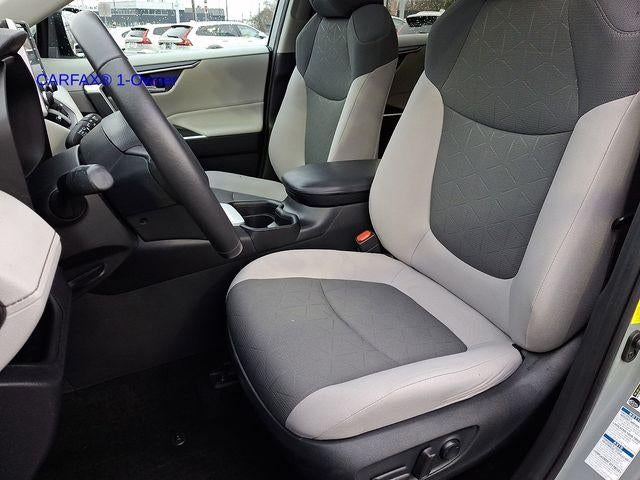 2019 Toyota RAV4 Hybrid XLE AWD (Natl)