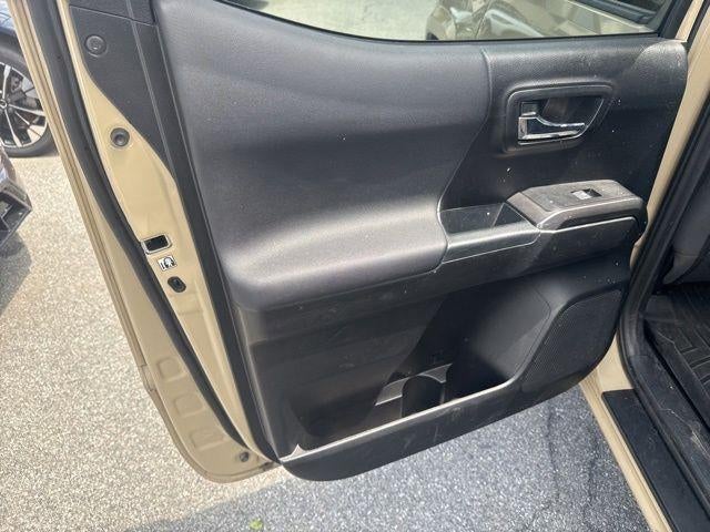 2019 Toyota Tacoma 4WD 4WD TRD Sport Double Cab 5' Bed V6 AT (Natl)