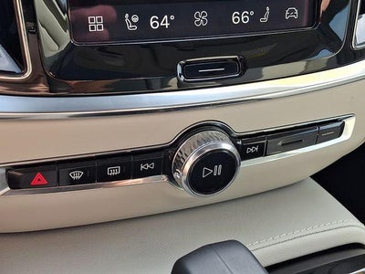 2025 Volvo S60 Plug-In Hybrid T8 AWD Plus