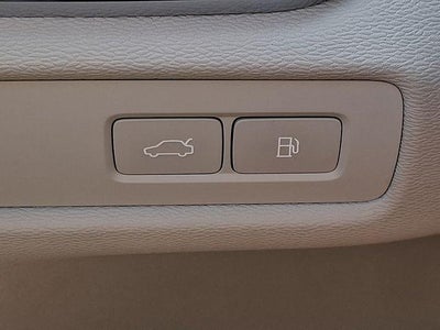 2025 Volvo S60 Plug-In Hybrid T8 AWD Plus