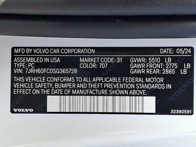 2025 Volvo S60 Plug-In Hybrid T8 AWD Plus