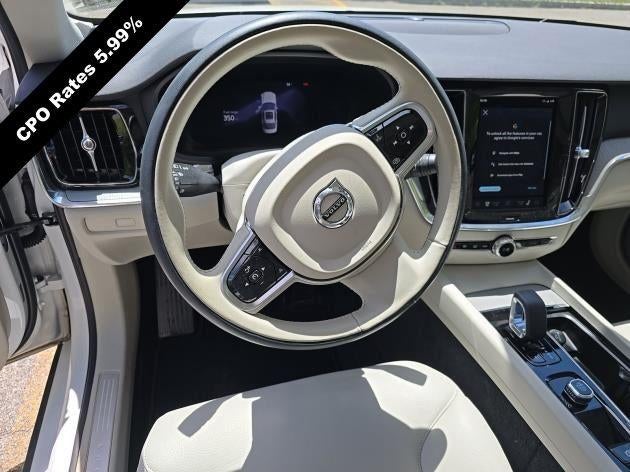 2025 Volvo S60 B5 AWD Plus