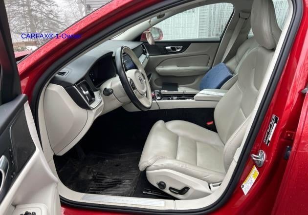 2023 Volvo S60 B5 AWD Ultimate Bright Theme