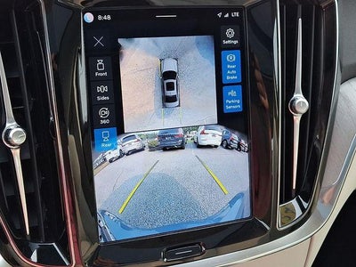 2024 Volvo S60 B5 AWD Plus Dark Theme