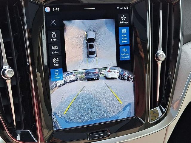 2024 Volvo S60 B5 AWD Plus Dark Theme