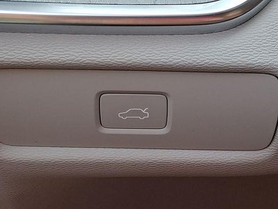 2024 Volvo S60 B5 AWD Plus Dark Theme