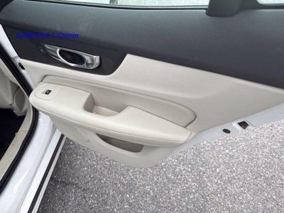 2024 Volvo S60 B5 AWD Ultimate Dark Theme
