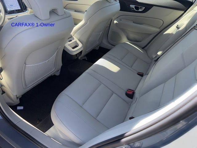 2023 Volvo S60 B5 AWD Plus Dark Theme