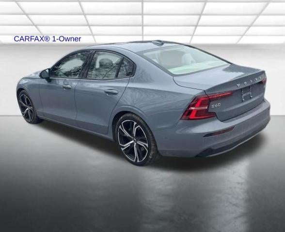 2023 Volvo S60 B5 AWD Plus Dark Theme