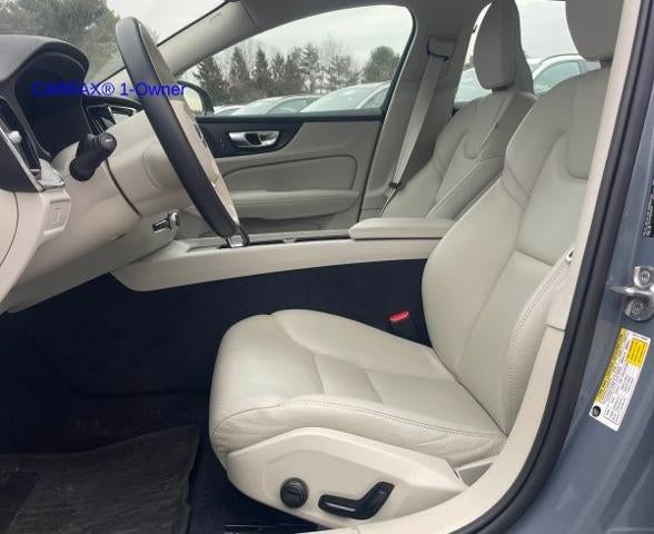 2023 Volvo S60 B5 AWD Plus Dark Theme