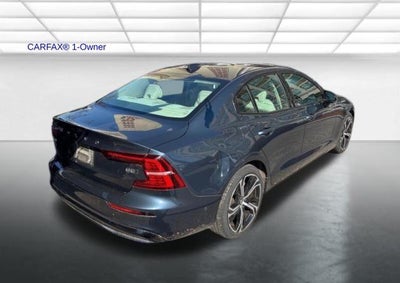 2023 Volvo S60 B5 AWD Plus Dark Theme