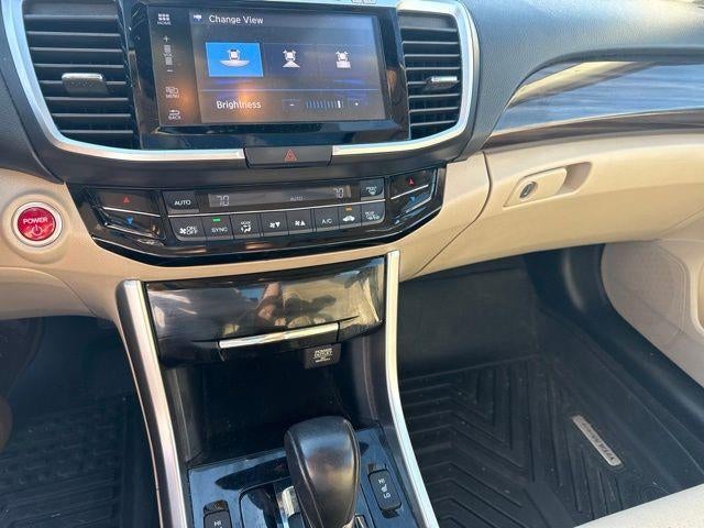 2017 Honda Accord Hybrid Touring Sedan