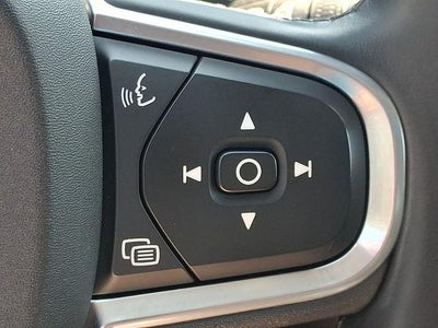 2018 Volvo XC60 T5 AWD Momentum
