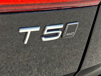 2018 Volvo XC60 T5 AWD Momentum