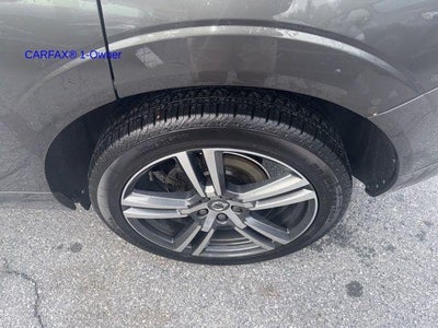 2018 Volvo XC60 T5 AWD Momentum