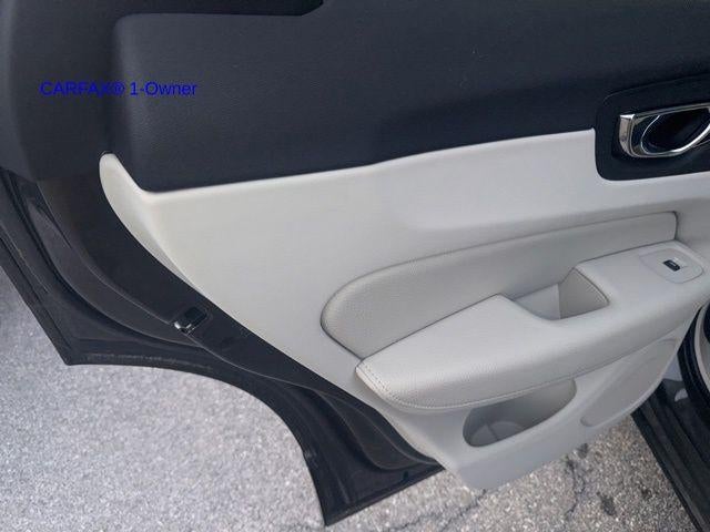 2018 Volvo XC60 T5 AWD Momentum