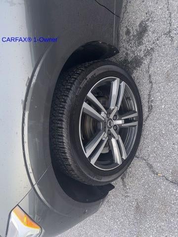 2018 Volvo XC60 T5 AWD Momentum