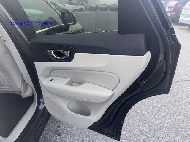 2018 Volvo XC60 T5 AWD Momentum