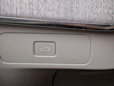 2024 Volvo XC90 B6 AWD Plus Bright Theme 7P