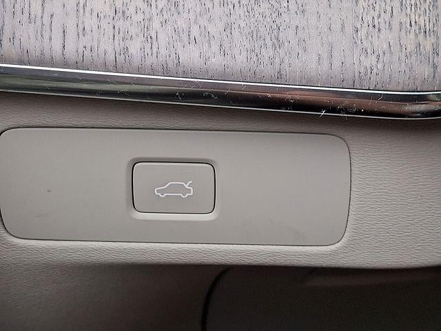 2024 Volvo XC90 B6 AWD Plus Bright Theme 7P