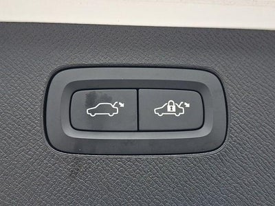 2024 Volvo XC90 B6 AWD Plus Bright Theme 7P