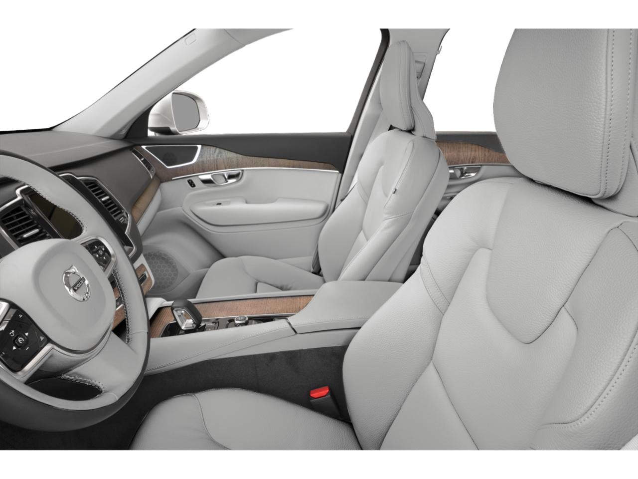 2025 Volvo XC90 B6 AWD Plus 7-Seater