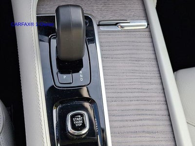 2024 Volvo XC90 B6 AWD Plus Bright Theme 7P