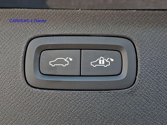 2024 Volvo XC90 B6 AWD Plus Bright Theme 7P