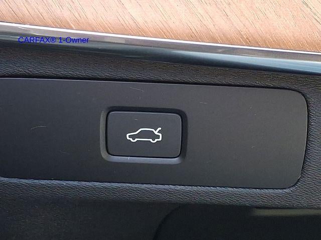 2024 Volvo XC90 B6 AWD Plus Bright Theme 7P