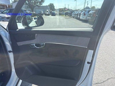 2026 Volvo XC90 B6 AWD Ultra Dark Theme 7-Seater