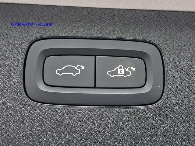 2023 Volvo XC90 B6 AWD Plus 7P