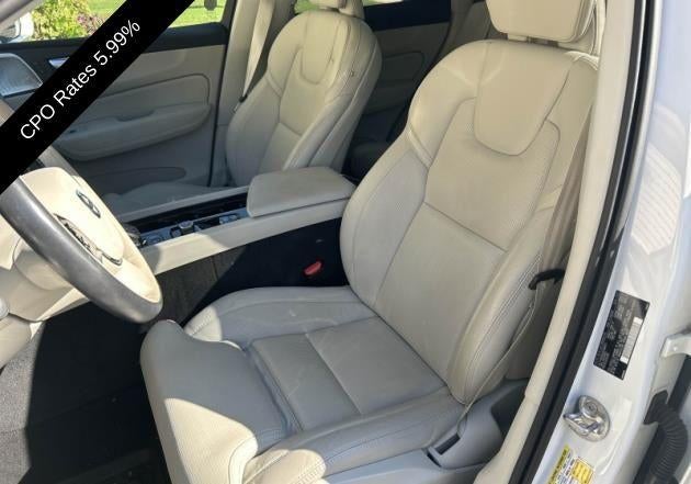 2023 Volvo XC60 B6 AWD Ultimate Bright Theme