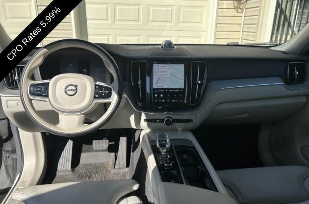 2023 Volvo XC60 B6 AWD Ultimate Bright Theme