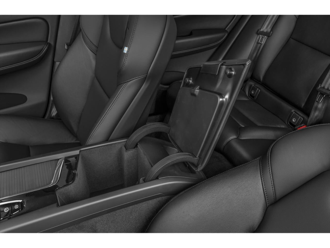 2023 Volvo XC60 B6 AWD Ultimate Bright Theme