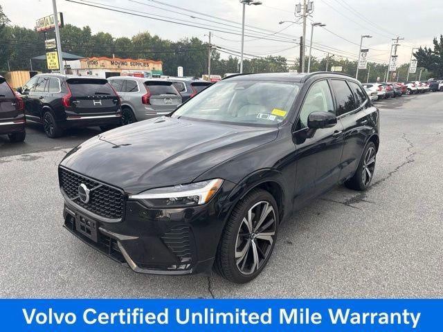 2023 Volvo XC60 B6 AWD Ultimate Dark Theme