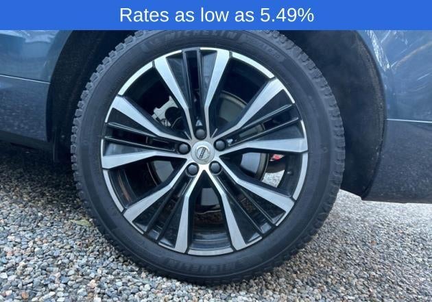 2023 Volvo XC60 B6 AWD Ultimate Dark Theme