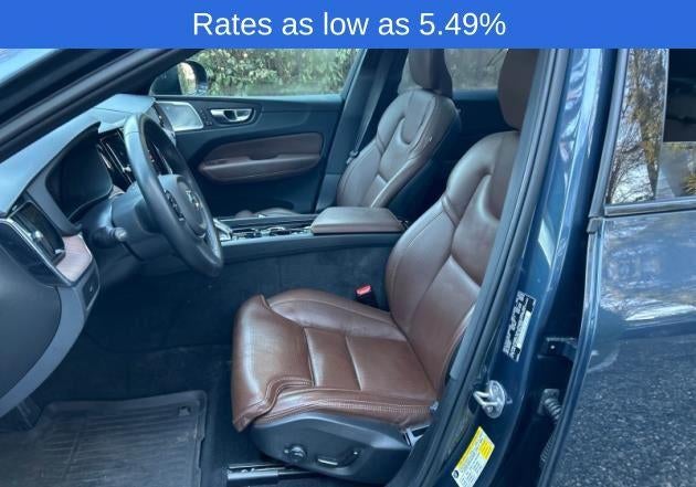 2023 Volvo XC60 B6 AWD Ultimate Dark Theme