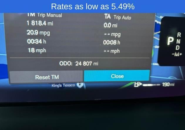 2023 Volvo XC60 B6 AWD Ultimate Dark Theme