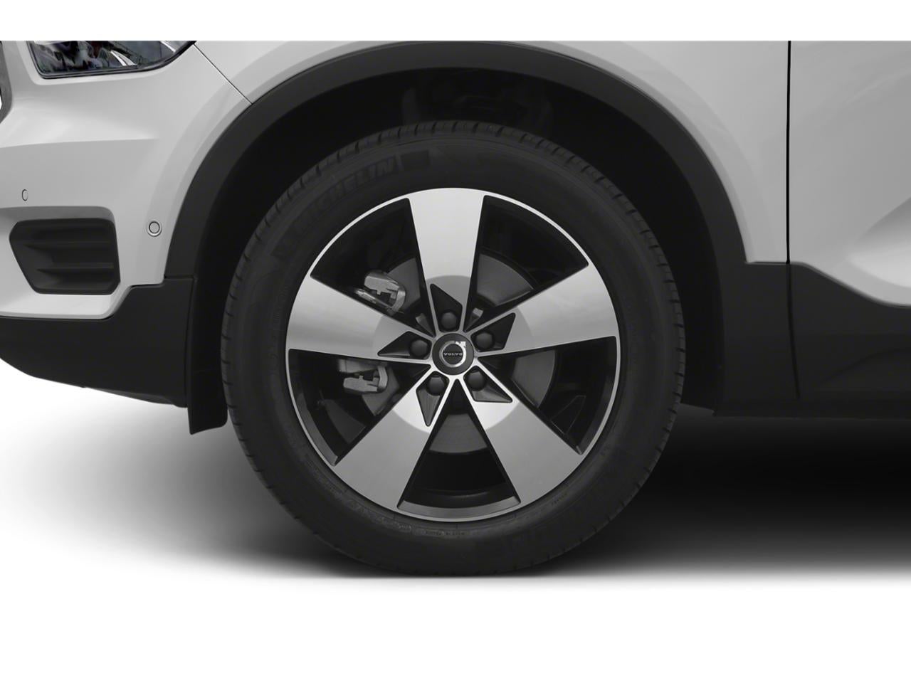 2021 Volvo XC40 T5 AWD Momentum